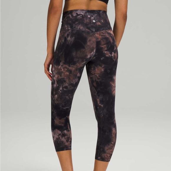 LULULEMON Align Crop 21” - Picture 3 of 10